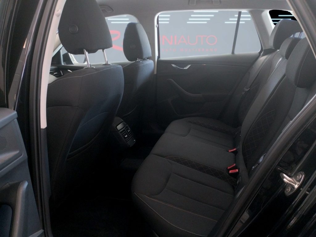 SKODA Kamiq 1.0 G-Tec Metano Km 76.000 Iva Esposta - 16