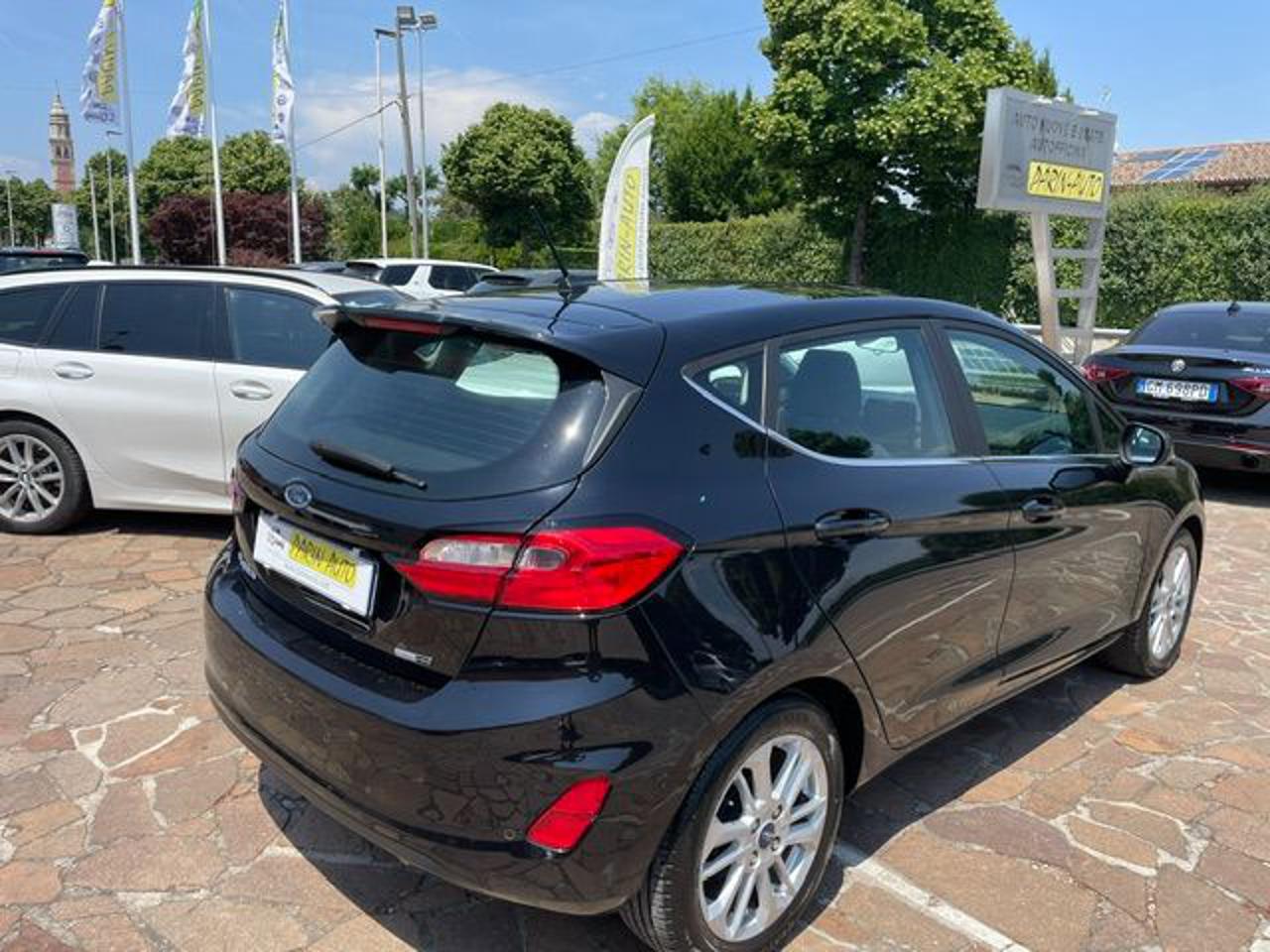FORD Fiesta 1.0 Ecoboost Hybrid 125 CV 5 porte Titanium - 2