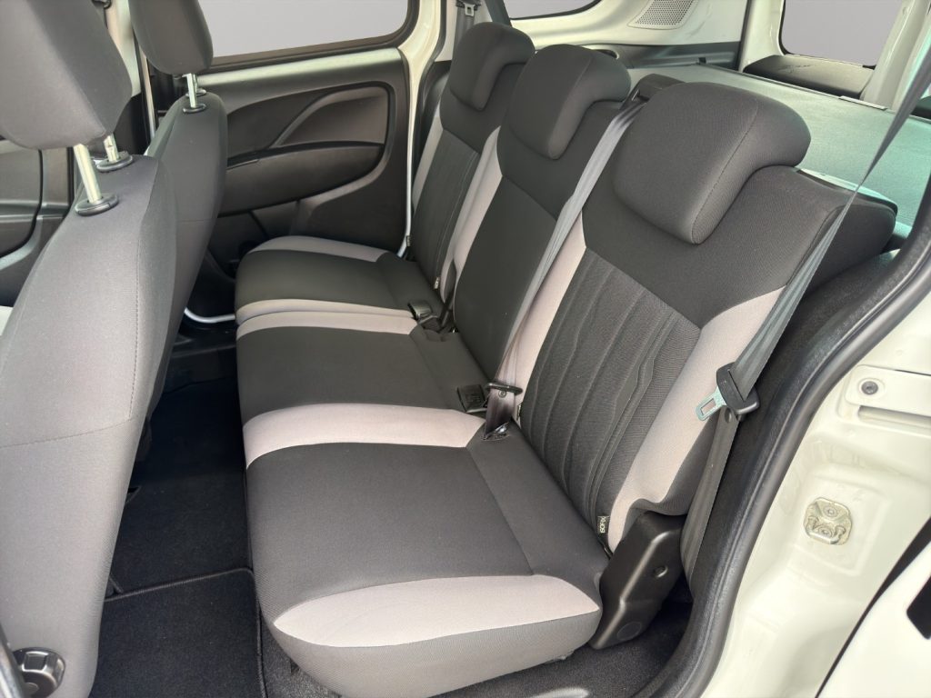 FIAT Doblo 1.3 MJT 5 POSTI AUTOCARRO N1 - 8