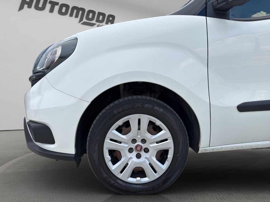 FIAT Doblo 1.3 MJT 5 POSTI AUTOCARRO N1 - 16