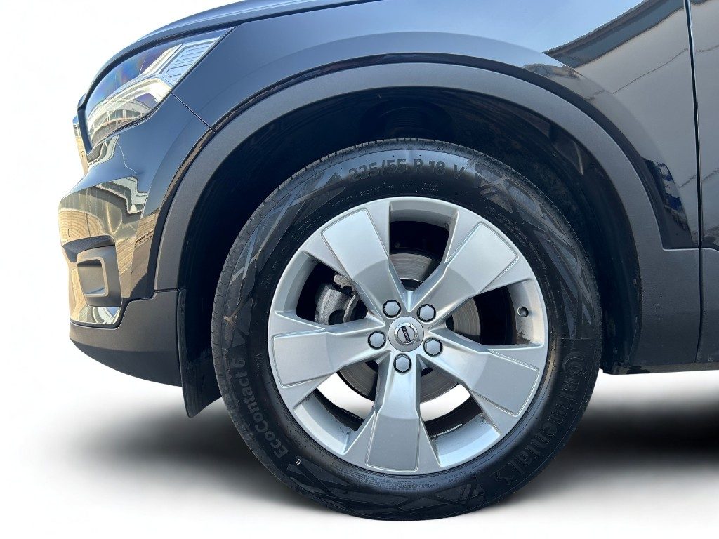 VOLVO XC40 T3 Geartronic Momentum Pro - Grid Foto 9