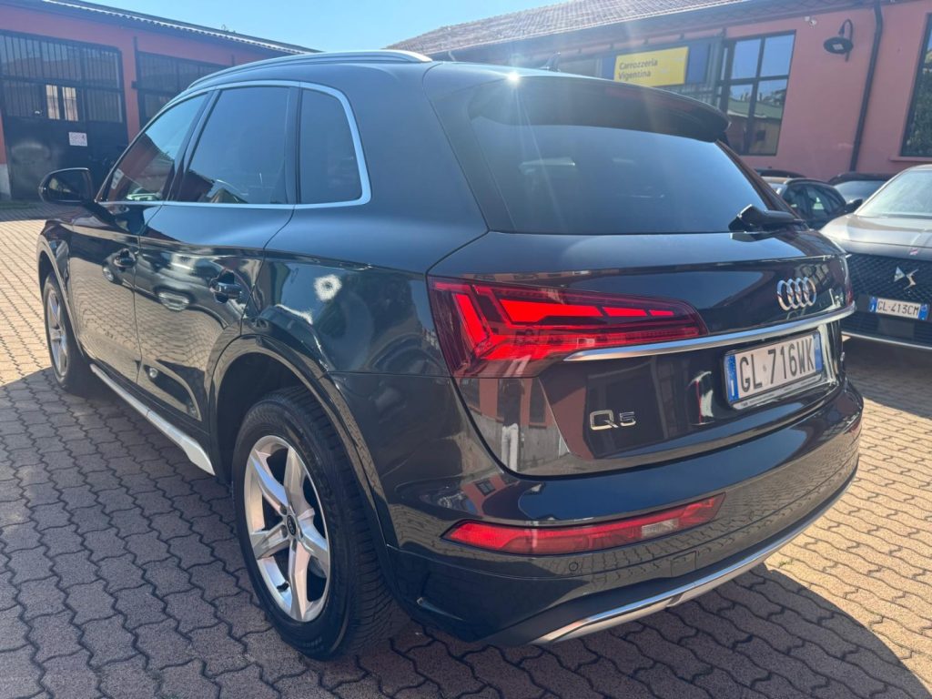AUDI Q5 40 TDI 204 CV quattro S tronic Business Advanced - 2