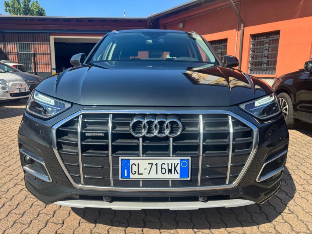 AUDI Q5 40 TDI 204 CV quattro S tronic Business Advanced - 4