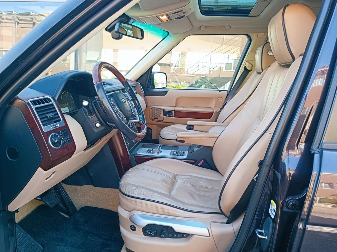 LAND ROVER Range Rover 4.4 TDV8 Vogue - 5