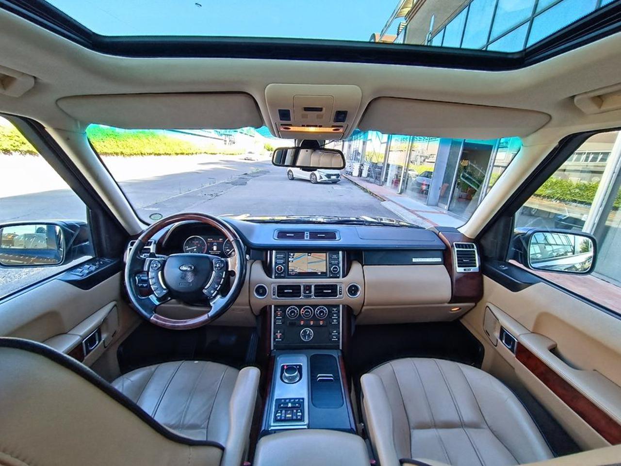 LAND ROVER Range Rover 4.4 TDV8 Vogue - 10