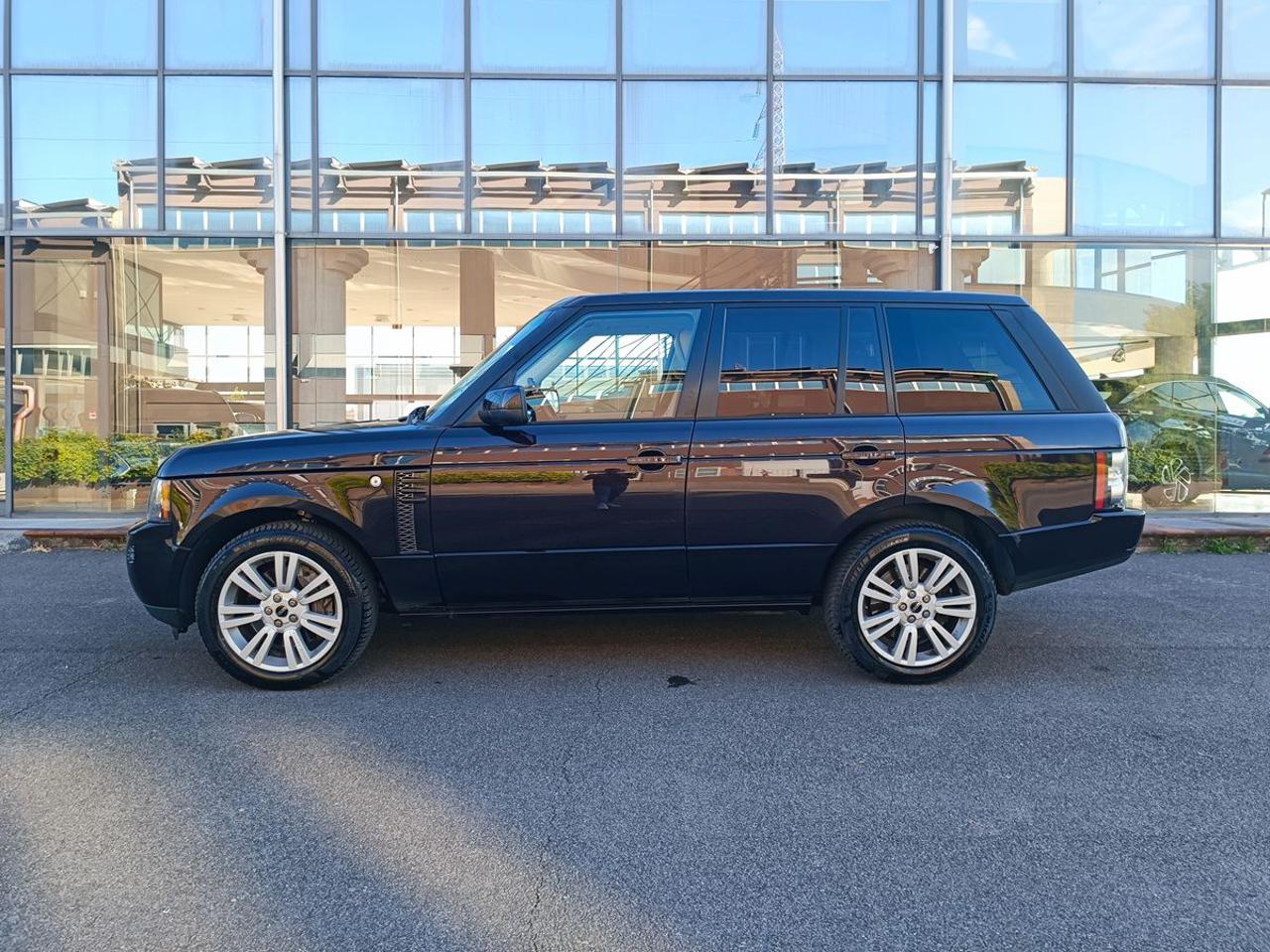 LAND ROVER Range Rover 4.4 TDV8 Vogue - 27