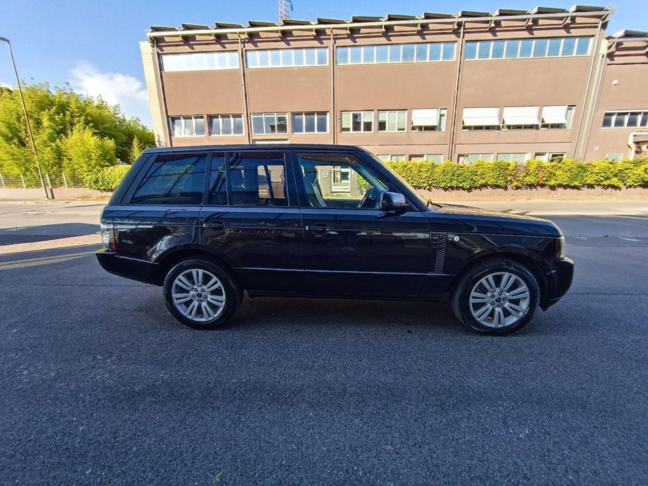 LAND ROVER Range Rover 4.4 TDV8 Vogue - 22