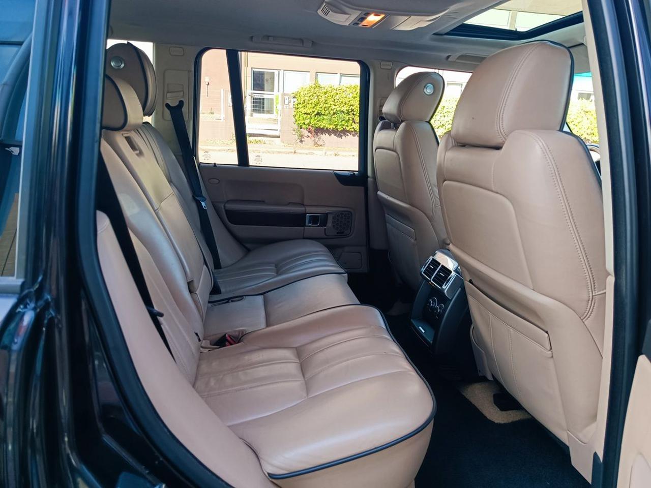 LAND ROVER Range Rover 4.4 TDV8 Vogue - 12