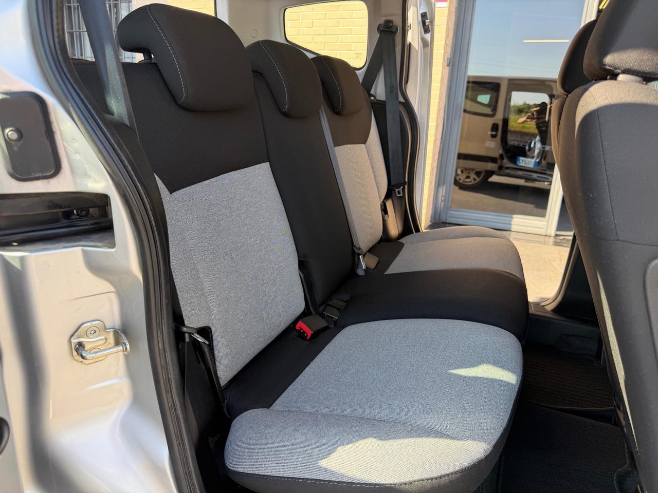 FIAT Qubo 1.3 MJT 80 CV Lounge 5 POSTI - 8