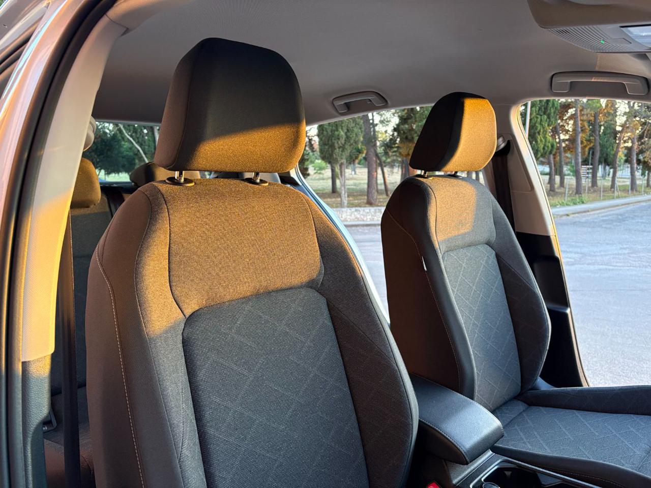 VOLKSWAGEN Golf 2.0 TDI DSG SCR Life COCKPIT-LUCI AMBIENTE - 10