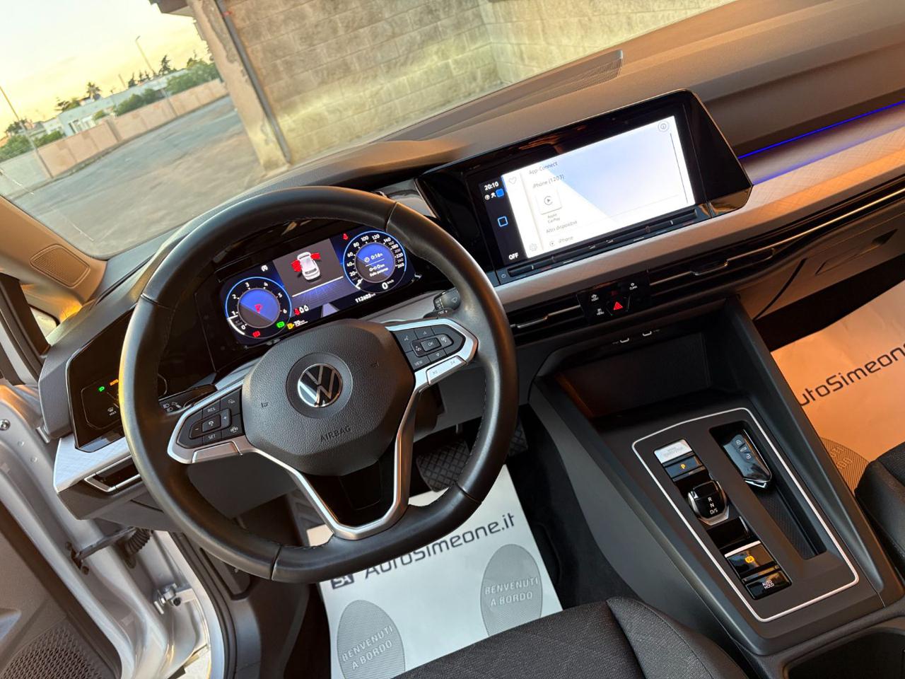 VOLKSWAGEN Golf 2.0 TDI DSG SCR Life COCKPIT-LUCI AMBIENTE - 22