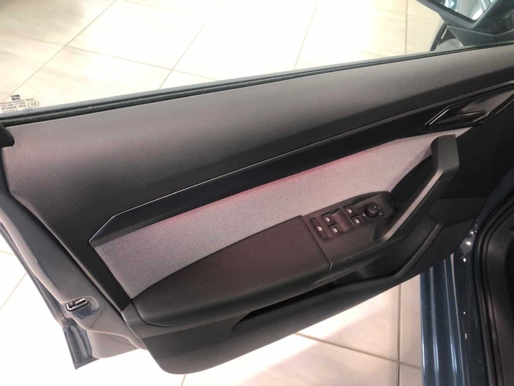 SEAT Ibiza 1.0 EcoTSI 95 CV 5 porte FR - 10