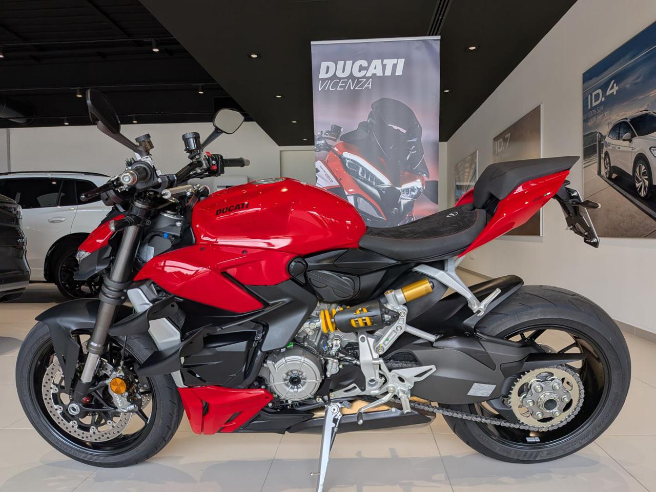 DUCATI Streetfighter V2 V2 - 4