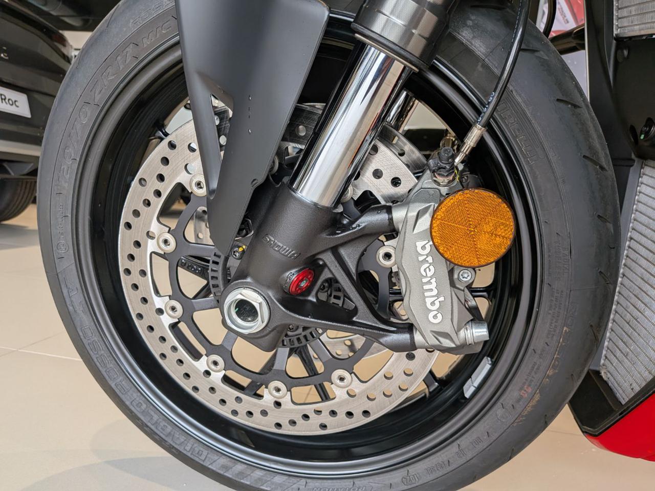 DUCATI Streetfighter V2 V2 - 11