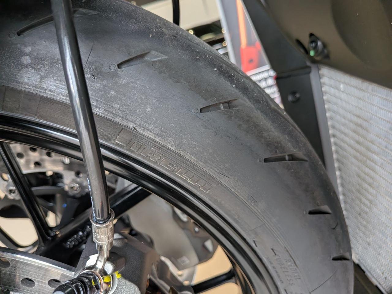 DUCATI Streetfighter V2 V2 - 12