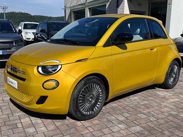 FIAT 500 Giallo metallizzato