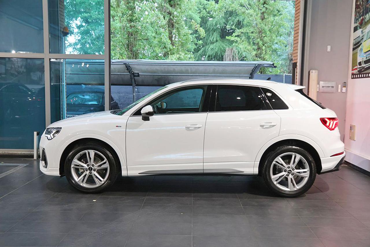 AUDI Q3 35 TDI S-Tronic S-Line - 3