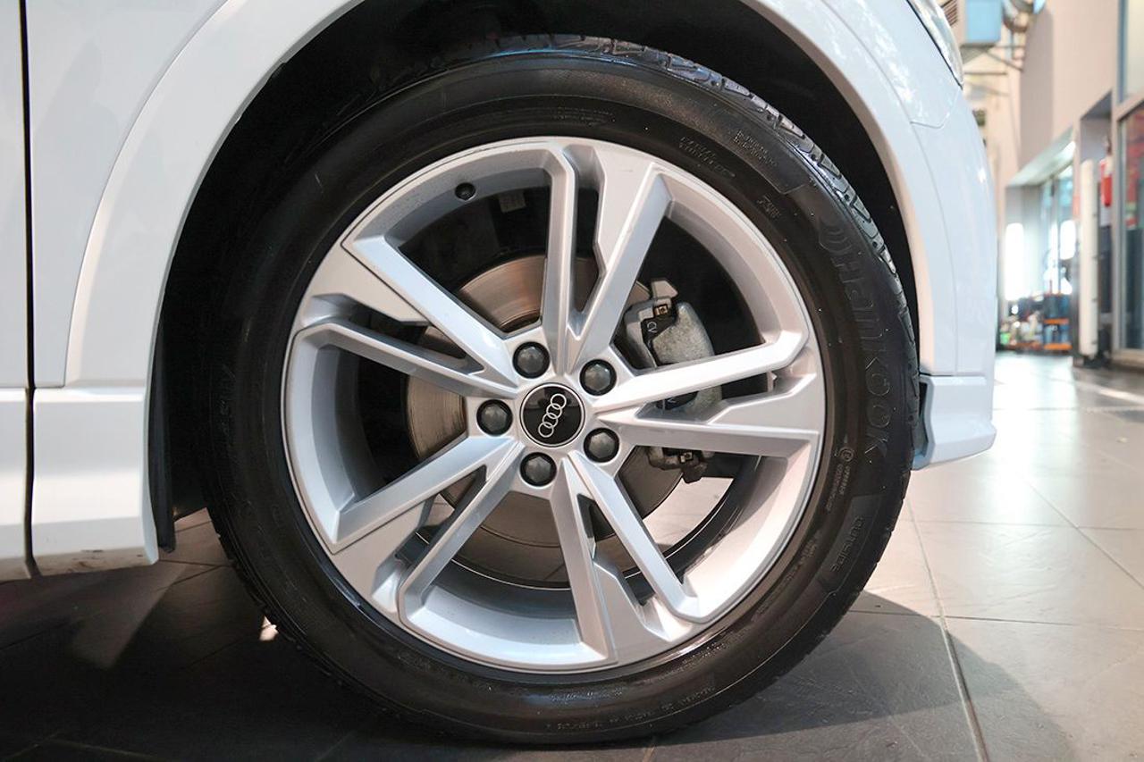 AUDI Q3 35 TDI S-Tronic S-Line - 6