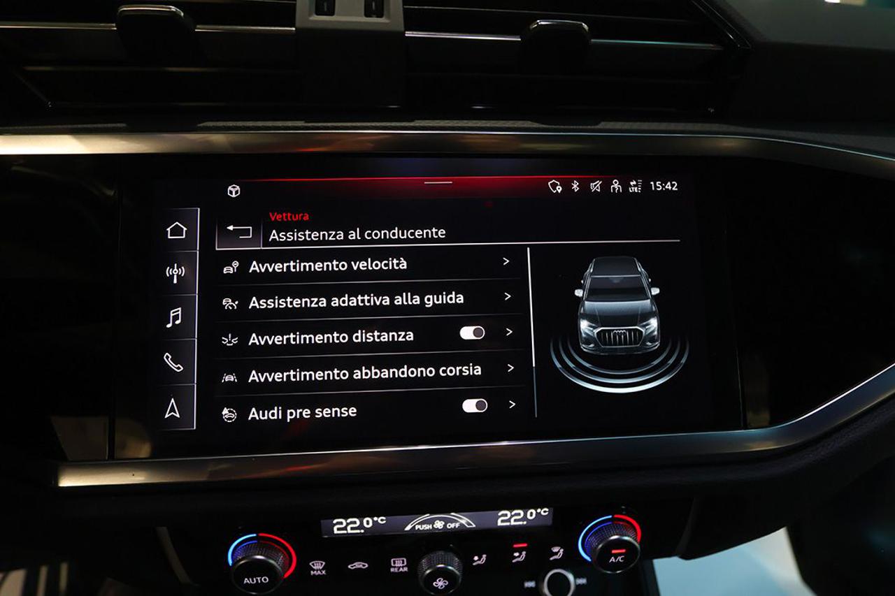 AUDI Q3 35 TDI S-Tronic S-Line - 25