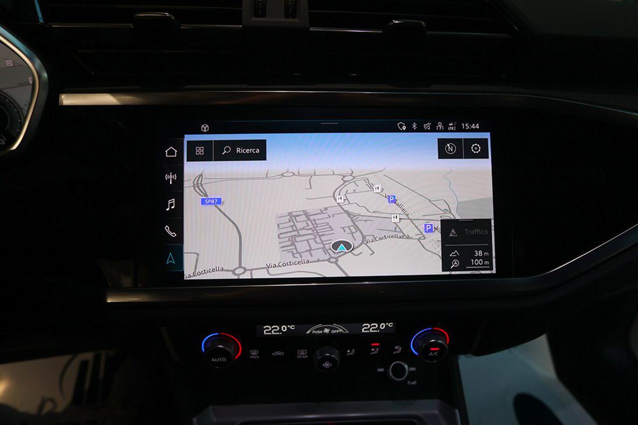 AUDI Q3 35 TDI S-Tronic S-Line - 21