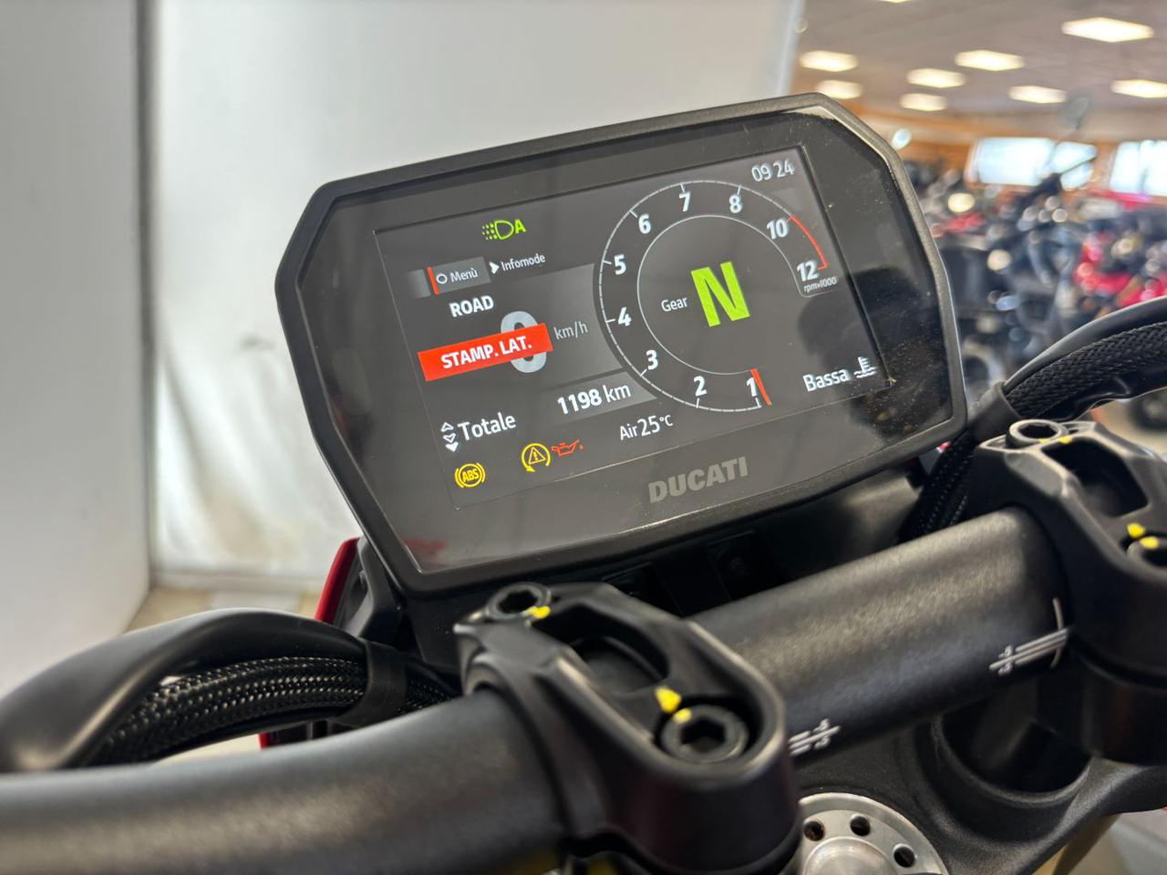 DUCATI Hypermotard HYPERMOTARD V2 DUCATI RED - 13