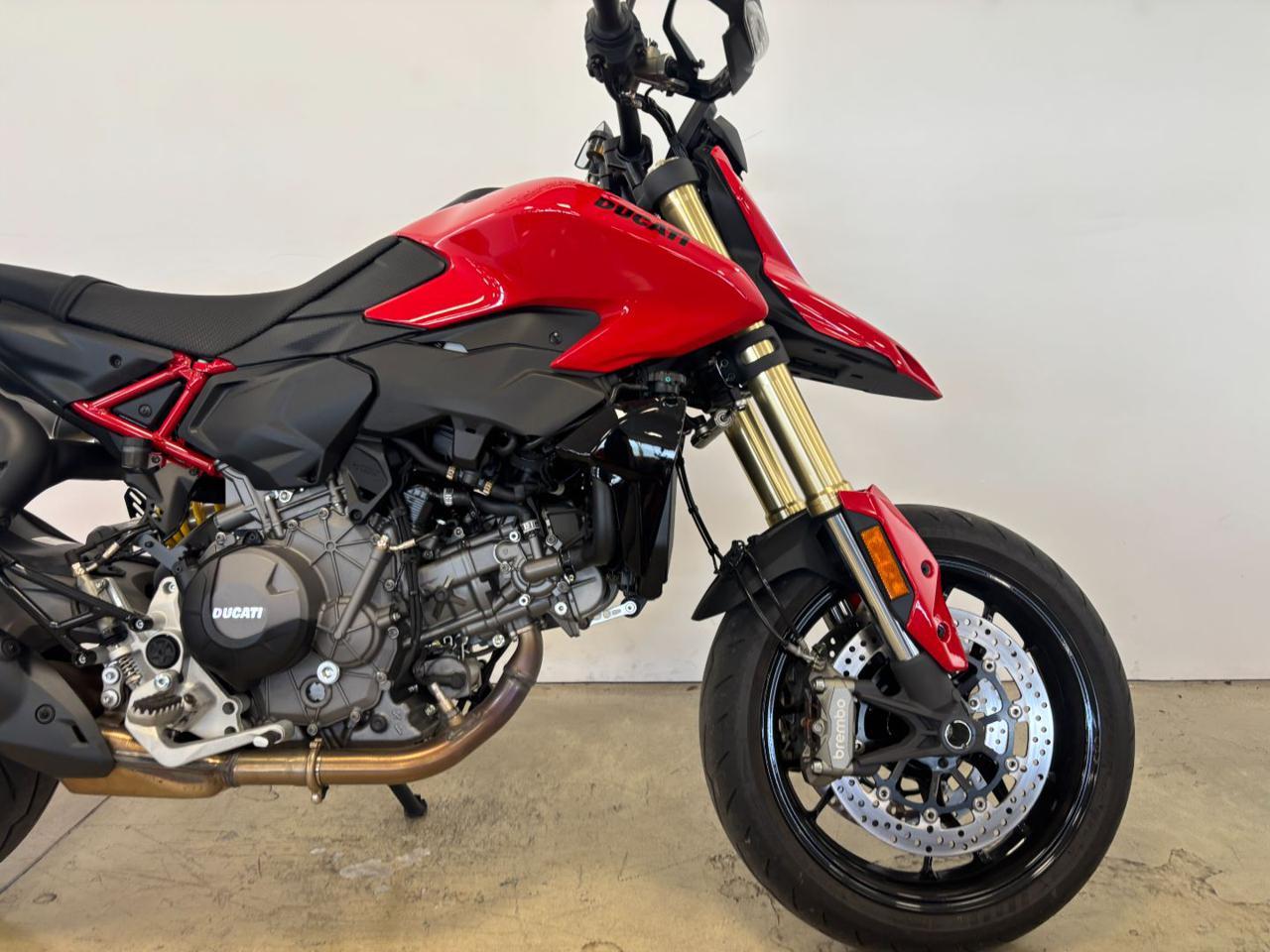 DUCATI Hypermotard HYPERMOTARD V2 DUCATI RED - 4