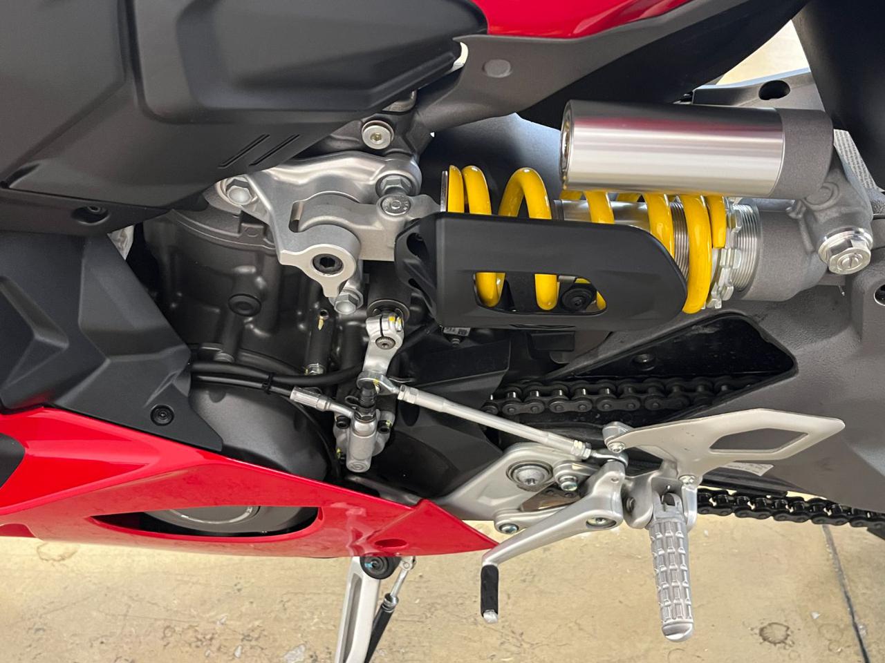 DUCATI Panigale V2 PANIGALE V2 DUCATI RED 2025 - 10