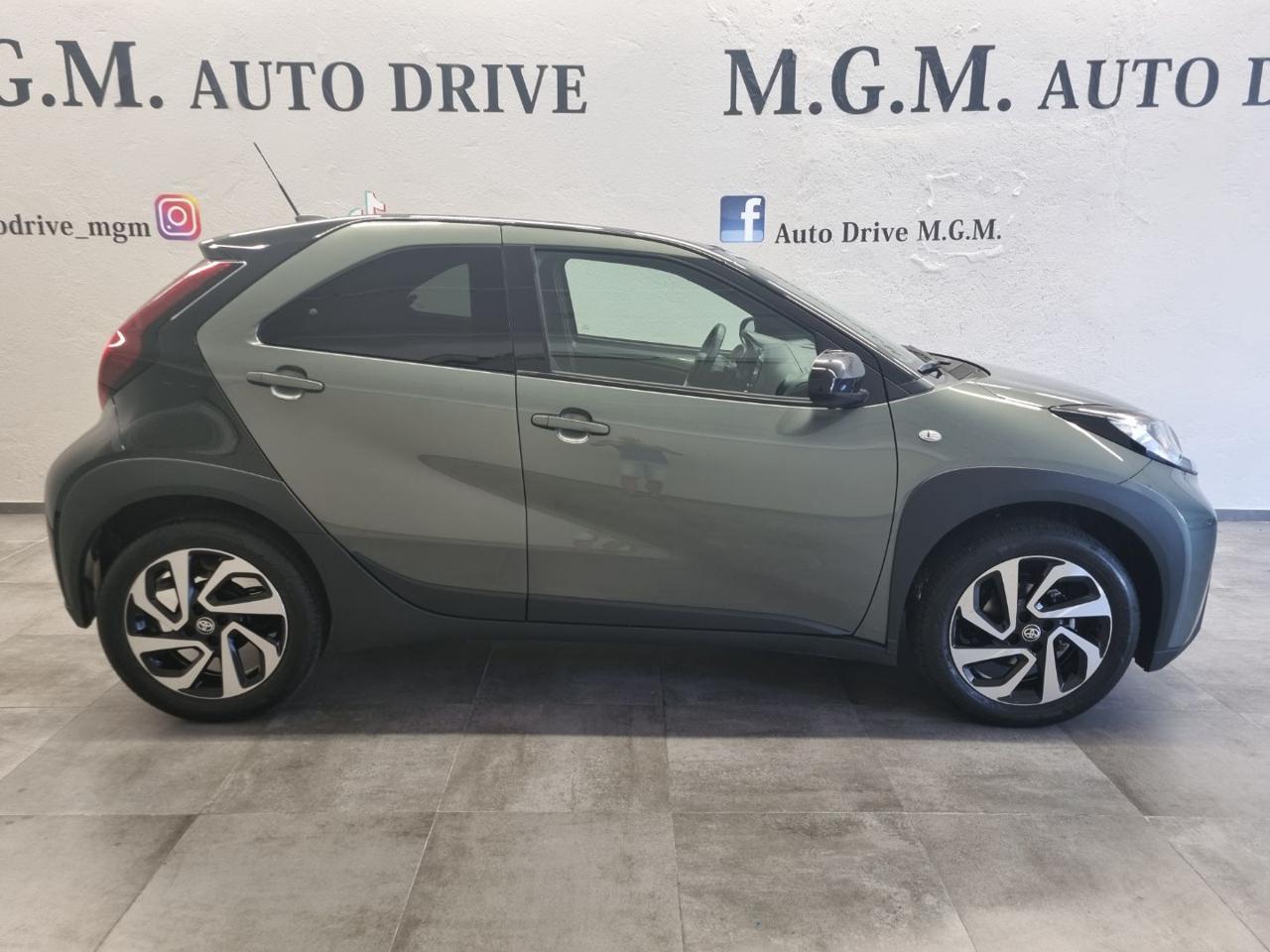 TOYOTA Aygo X 1.0 VVT-i 72 CV 5 porte Trend S-CVT - 4