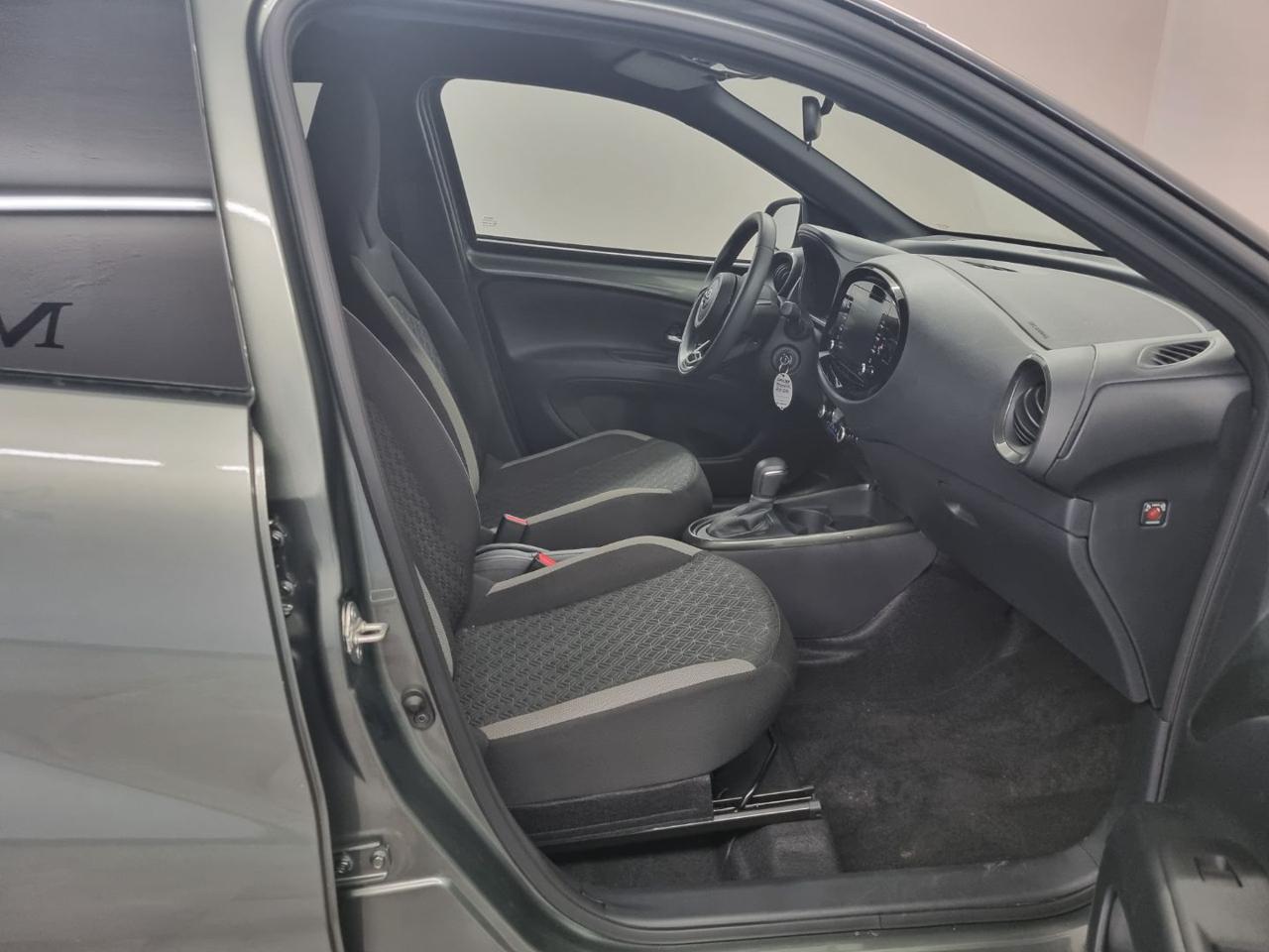 TOYOTA Aygo X 1.0 VVT-i 72 CV 5 porte Trend S-CVT - 9