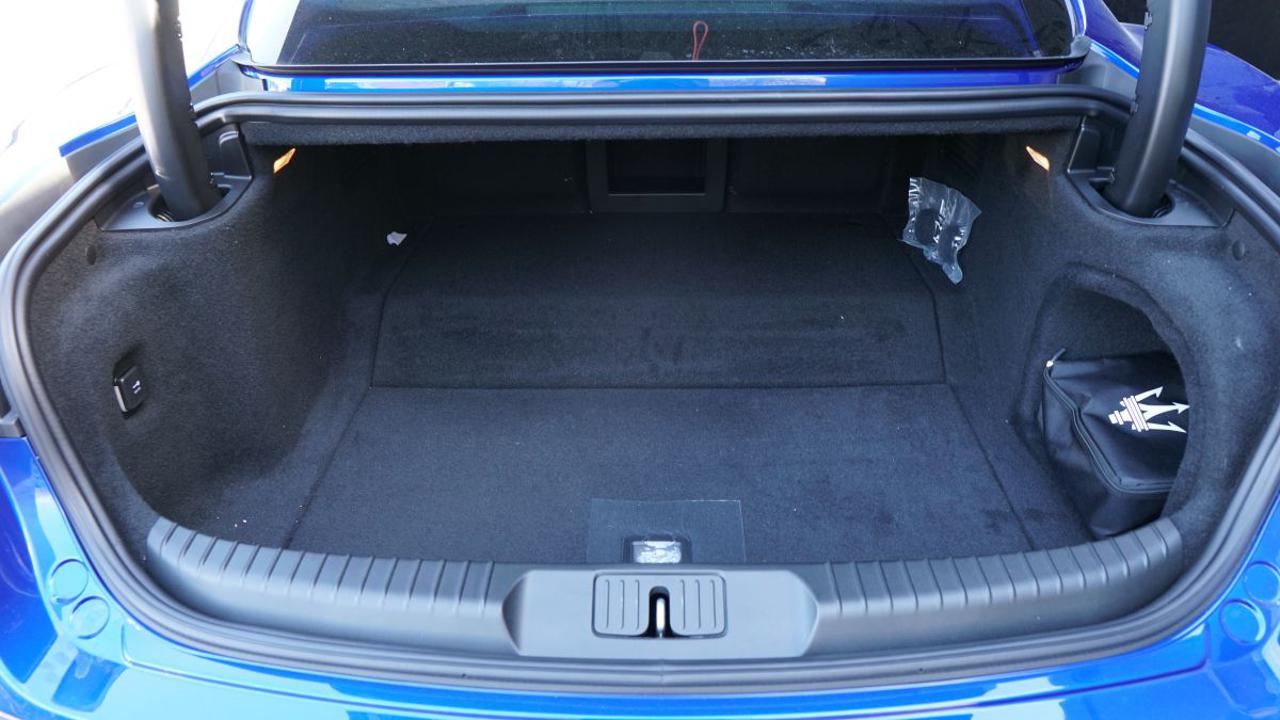 MASERATI GranTurismo Folgore - 21