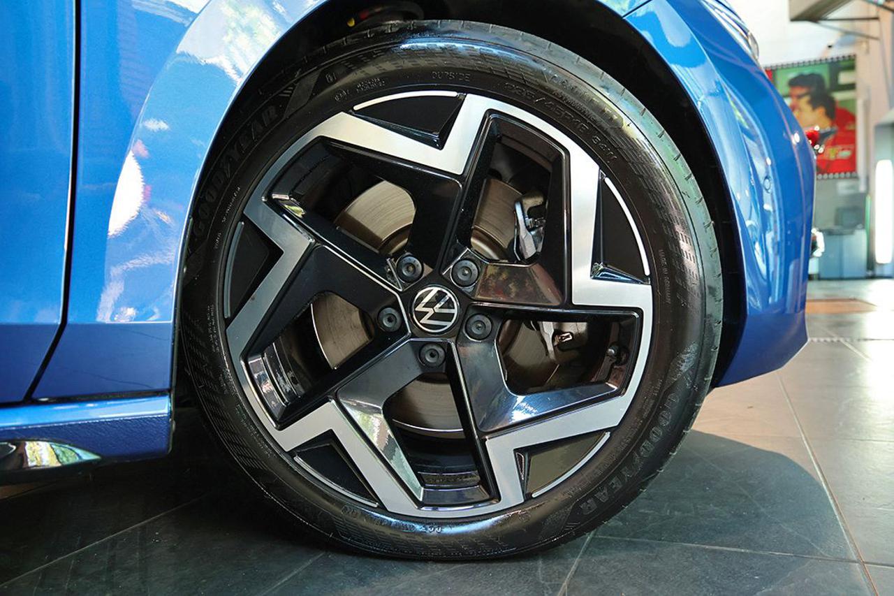 VOLKSWAGEN Passat 2.0 TDI 193cv SCR DSG 4Motion R-Line - 6