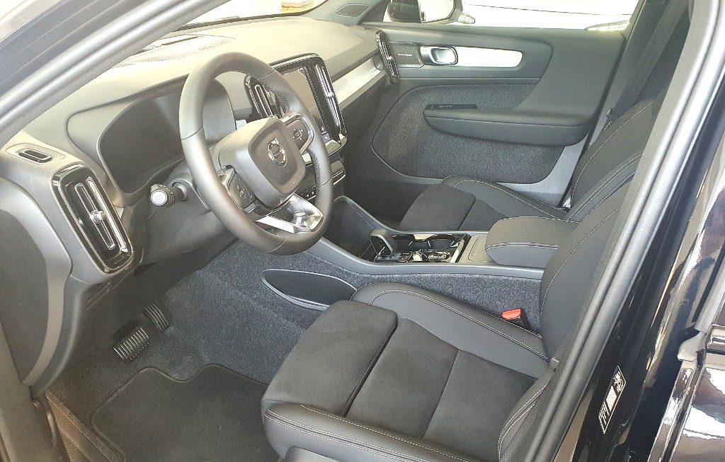VOLVO XC40 B3 automatico Ultra Black Edition - Foto 3