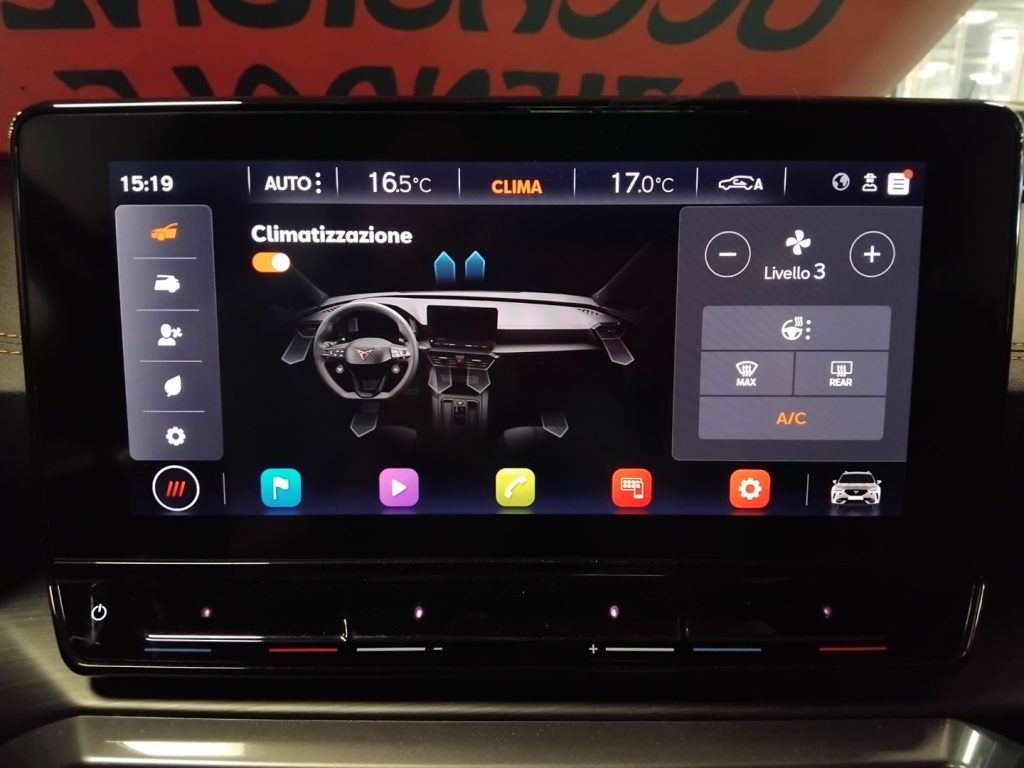 CUPRA Formentor 1.5 TSI DSG  19 VIDEO C/GRIMALDI SPECIAL DAY - 24