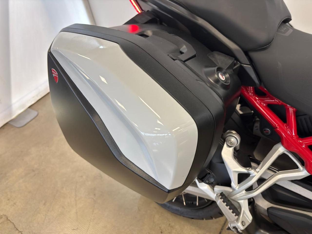 DUCATI Multistrada V4 S V4S - 9
