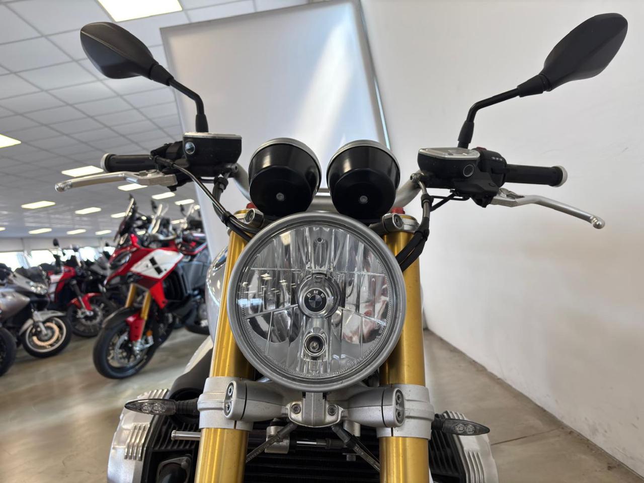 BMW R Nine T BMW R NINE T - 9