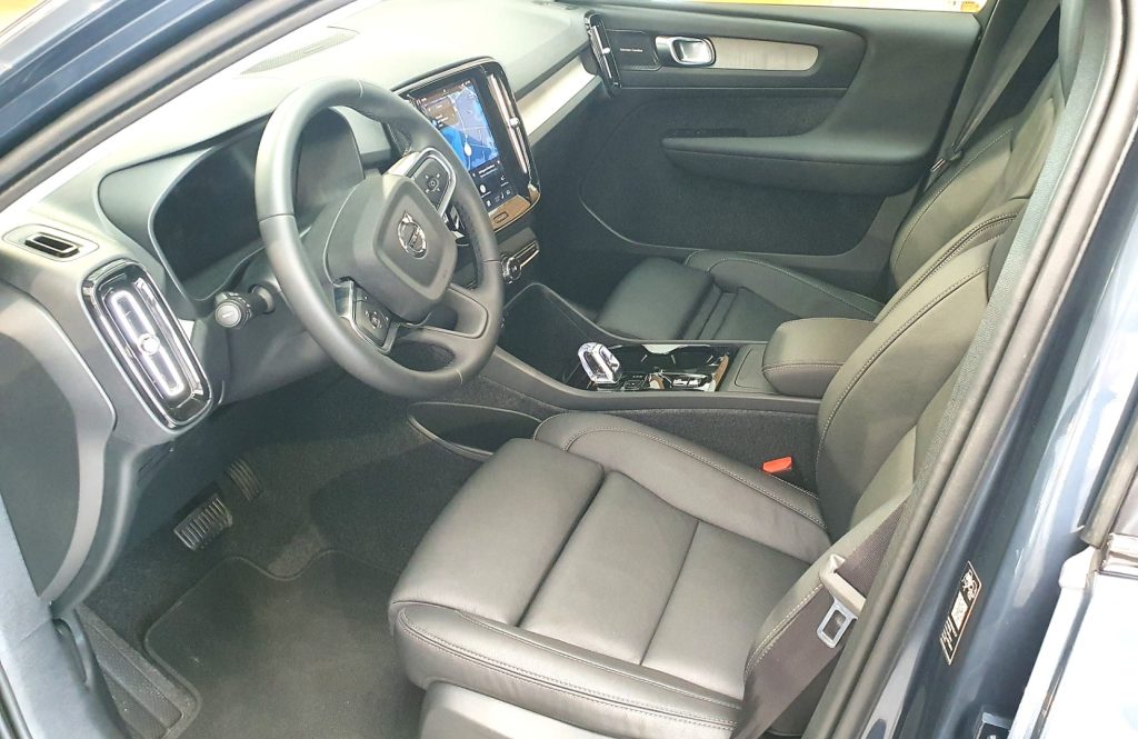VOLVO XC40 B3 automatico Plus Dark - Foto 5