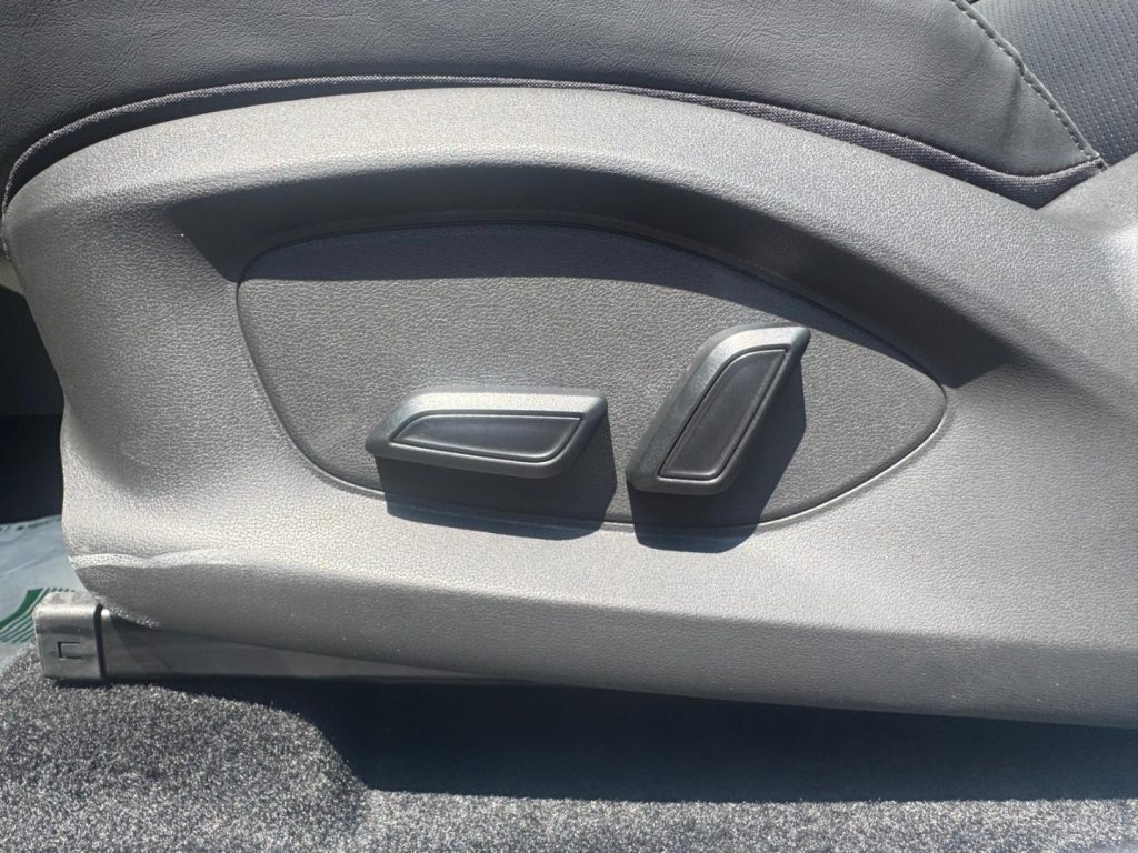 MG ZS 1.5 FullHybrid+ 197CV LUXURY - 21