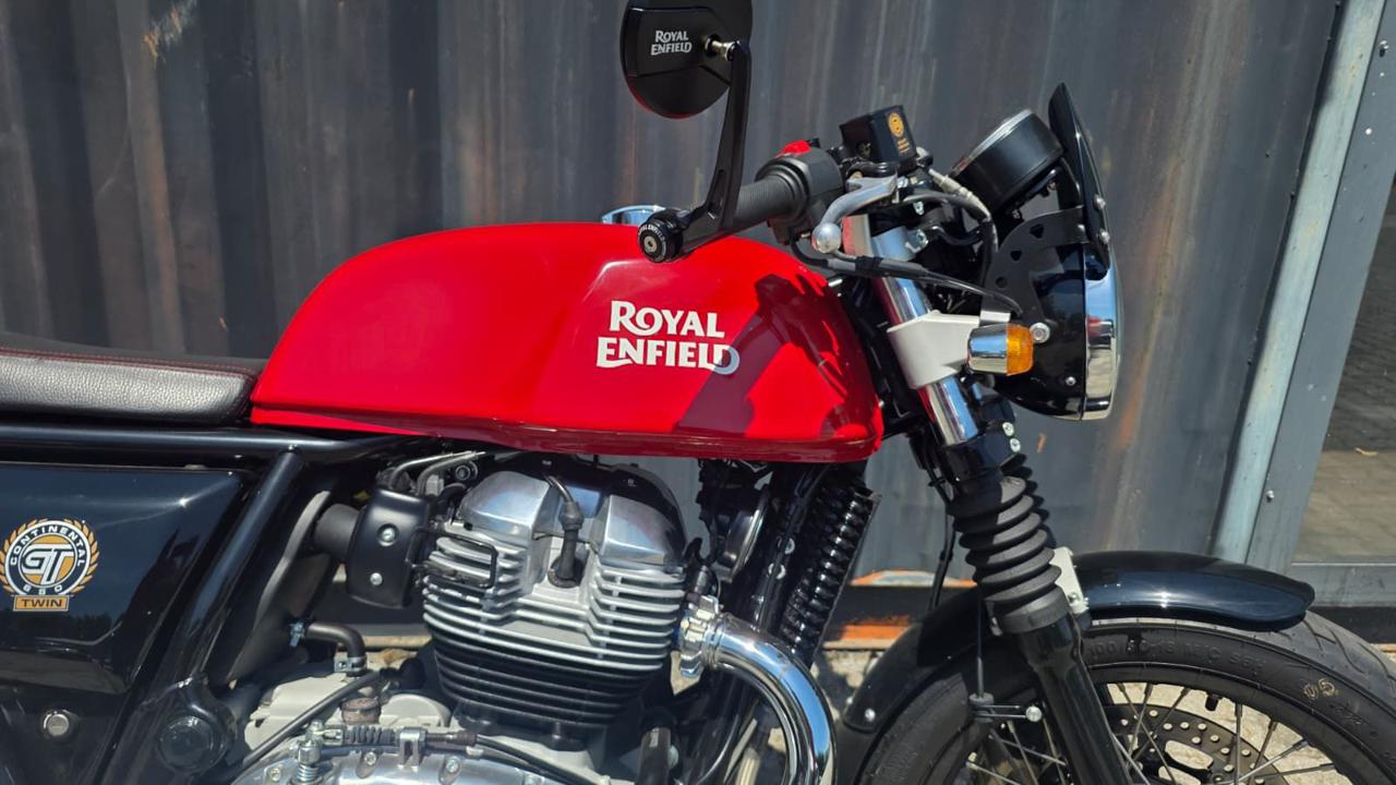 ROYAL ENFIELD Continental GT - 17