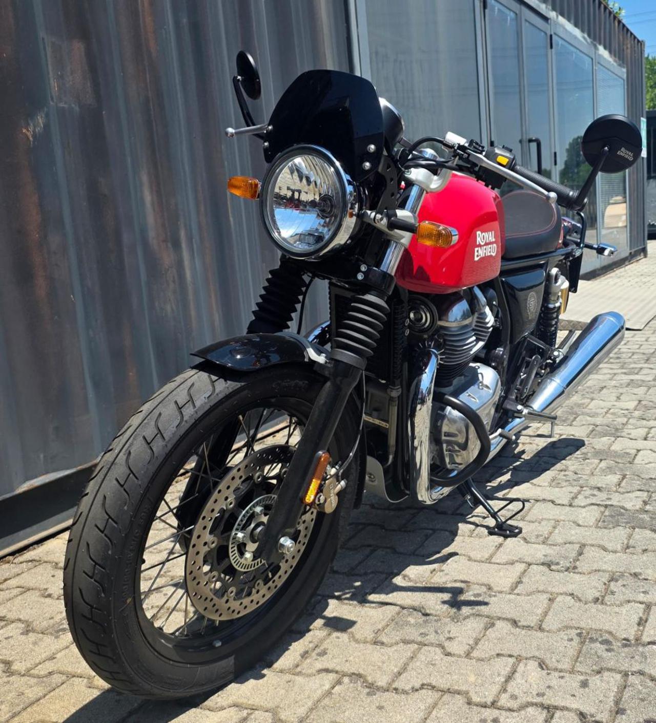 ROYAL ENFIELD Continental GT - 9