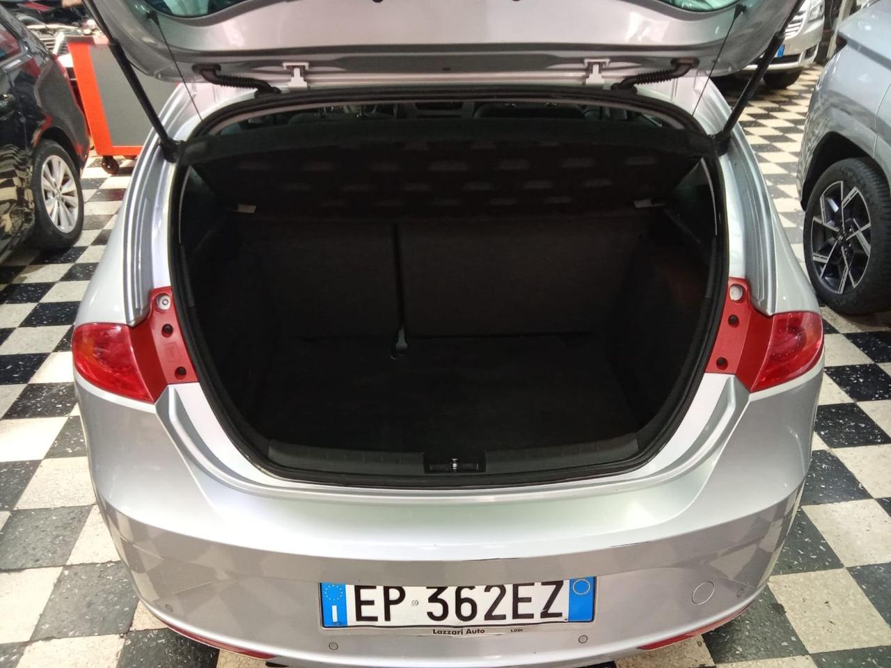 SEAT Leon 1.6 TDI CR DPF Copa - 14
