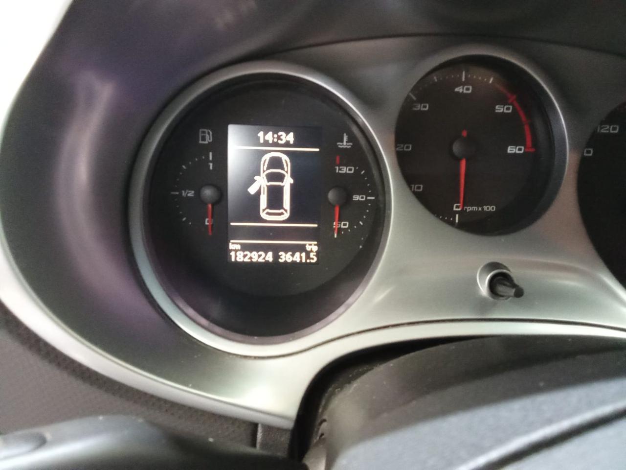 SEAT Leon 1.6 TDI CR DPF Copa - 9