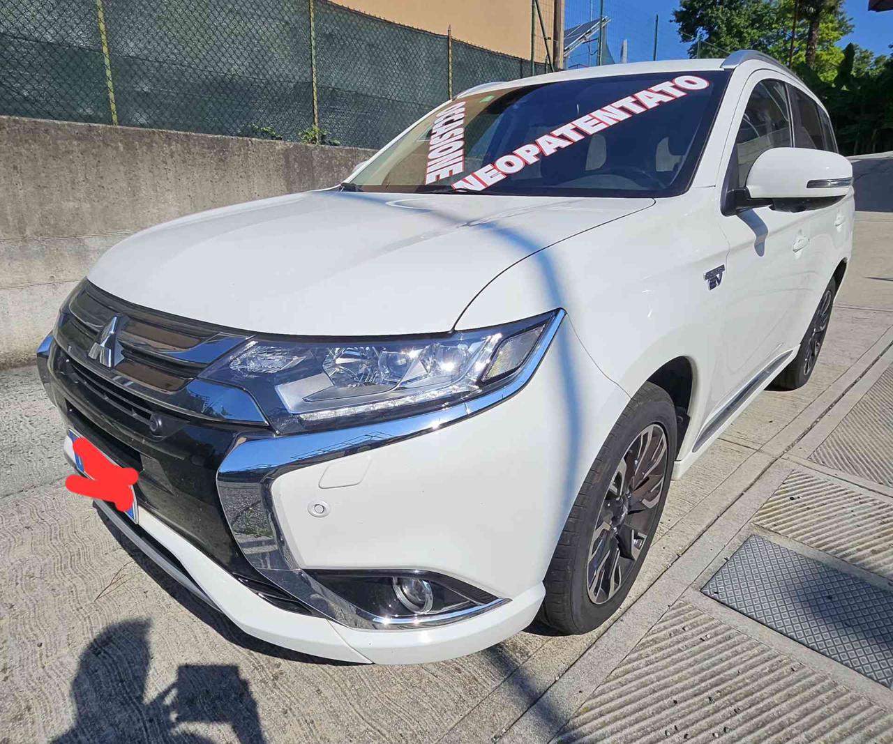 MITSUBISHI Outlander 2.0 MIVEC 4WD PHEV Instyle GANCIO TRAINO - 3