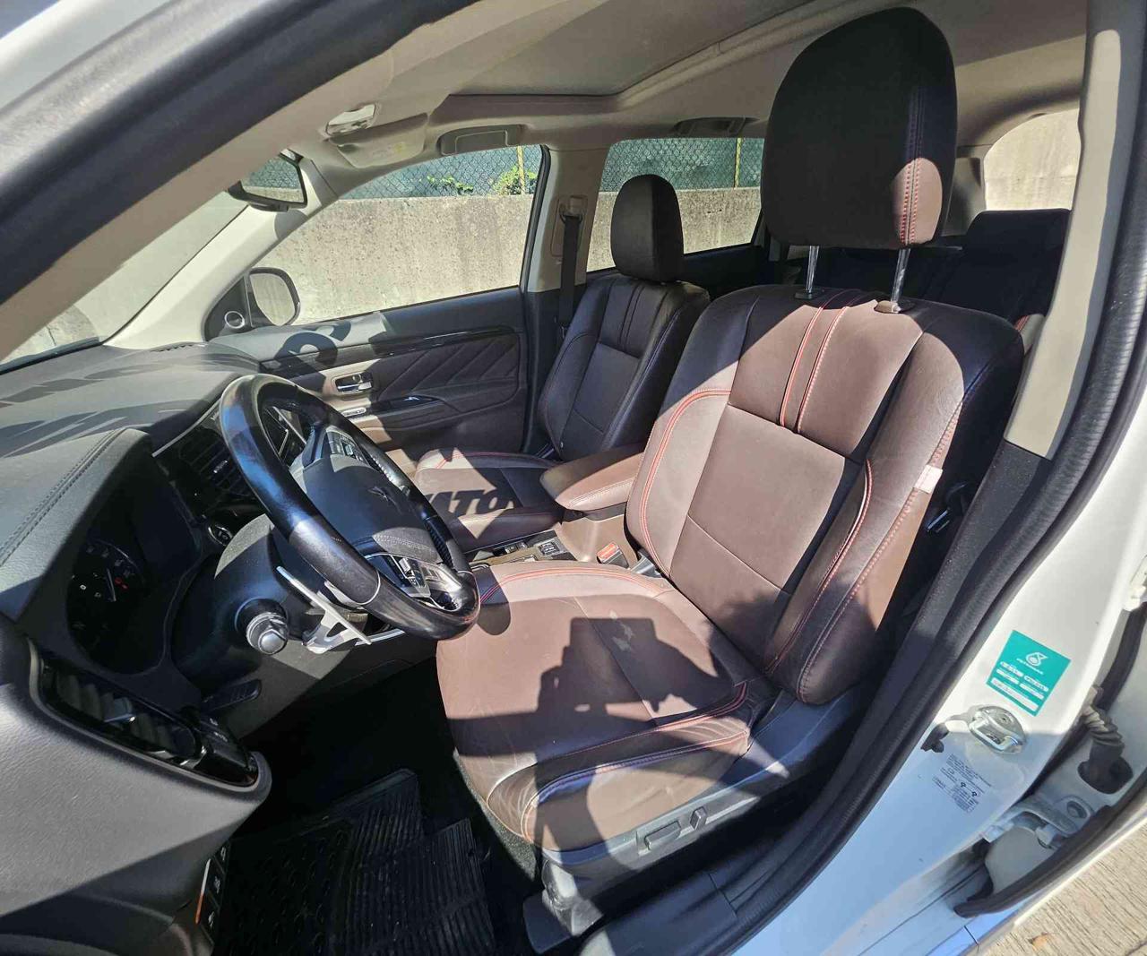 MITSUBISHI Outlander 2.0 MIVEC 4WD PHEV Instyle GANCIO TRAINO - 13
