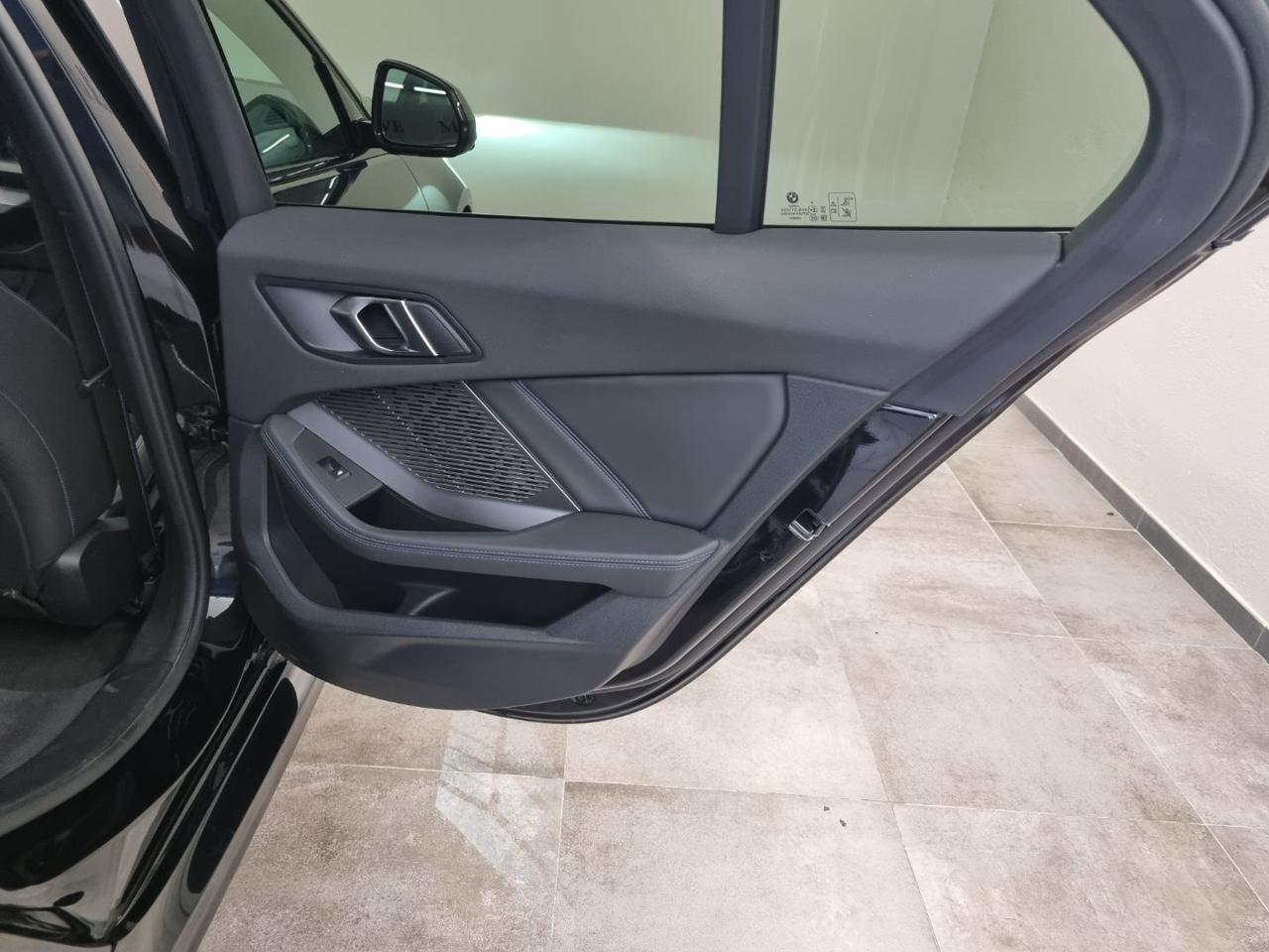 BMW 118 d MSport Pro - 25
