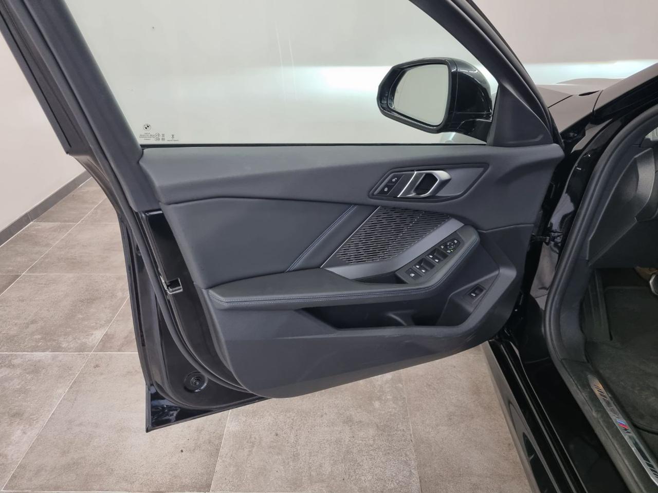 BMW 118 d MSport Pro - 29