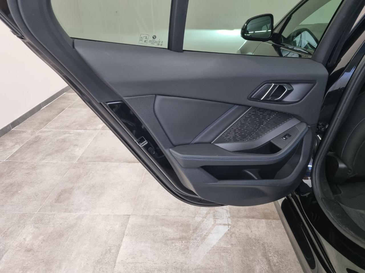 BMW 118 d MSport Pro - 27