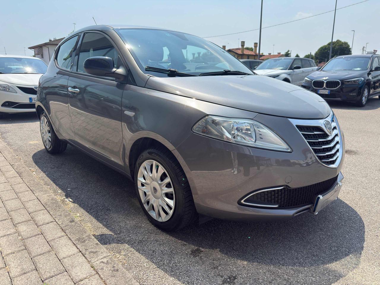 Clicca per ingrandire Ypsilon - 1.2 69 CV 5 porte Elefantino