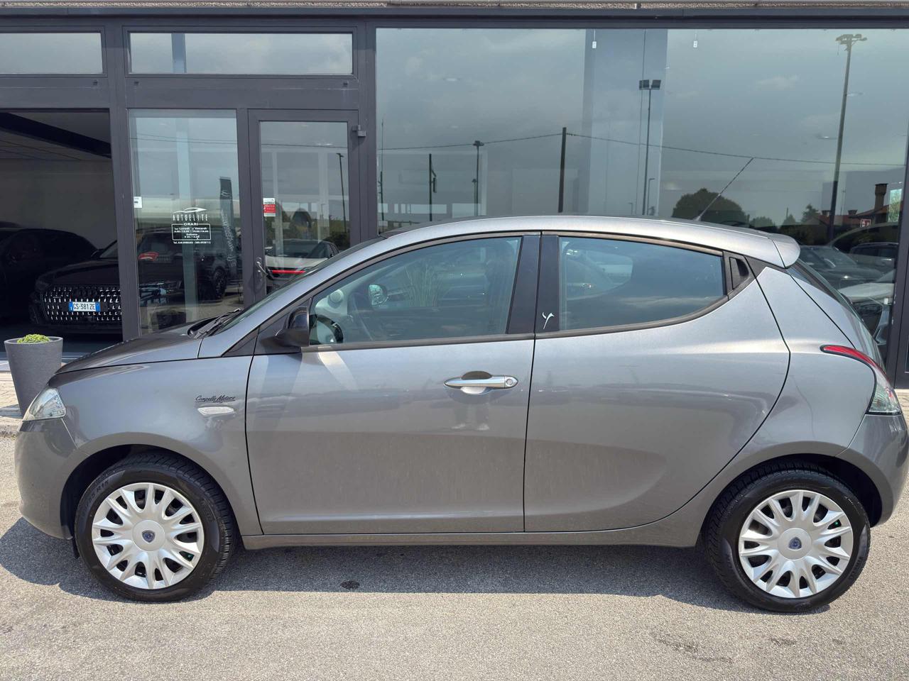 Clicca per ingrandire Ypsilon - 1.2 69 CV 5 porte Elefantino