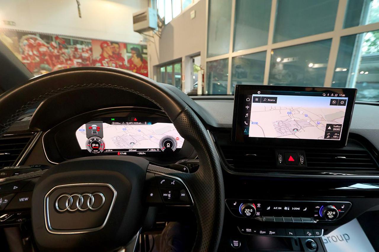 AUDI Q5 40 TDI Sportback Quattro Identity Black S-Line - 34