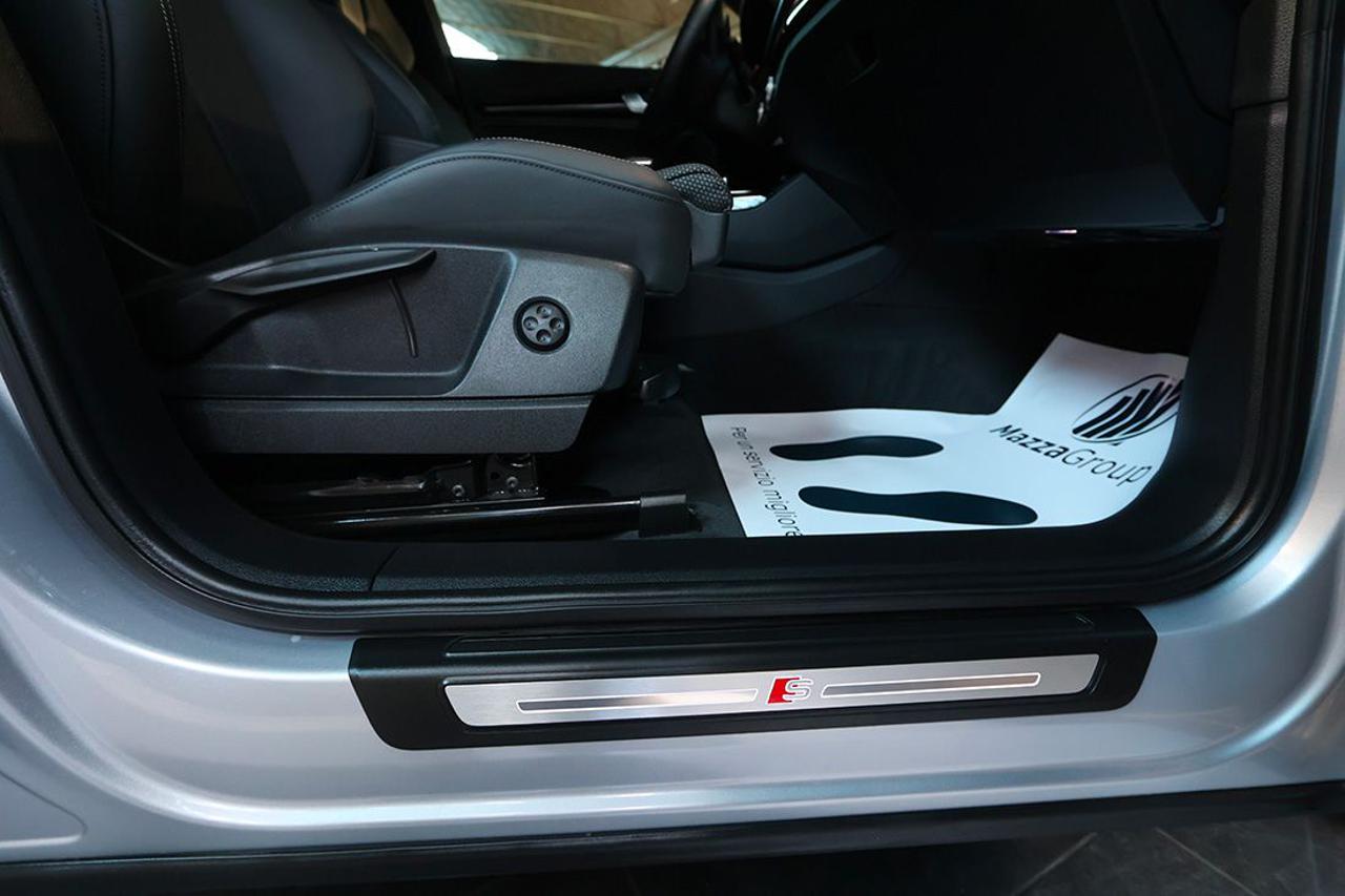 AUDI Q5 40 TDI Sportback Quattro Identity Black S-Line - 40